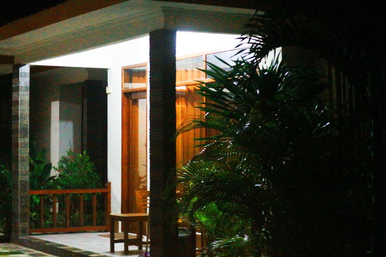 Two Brothers Villa Gili Air Exterior photo